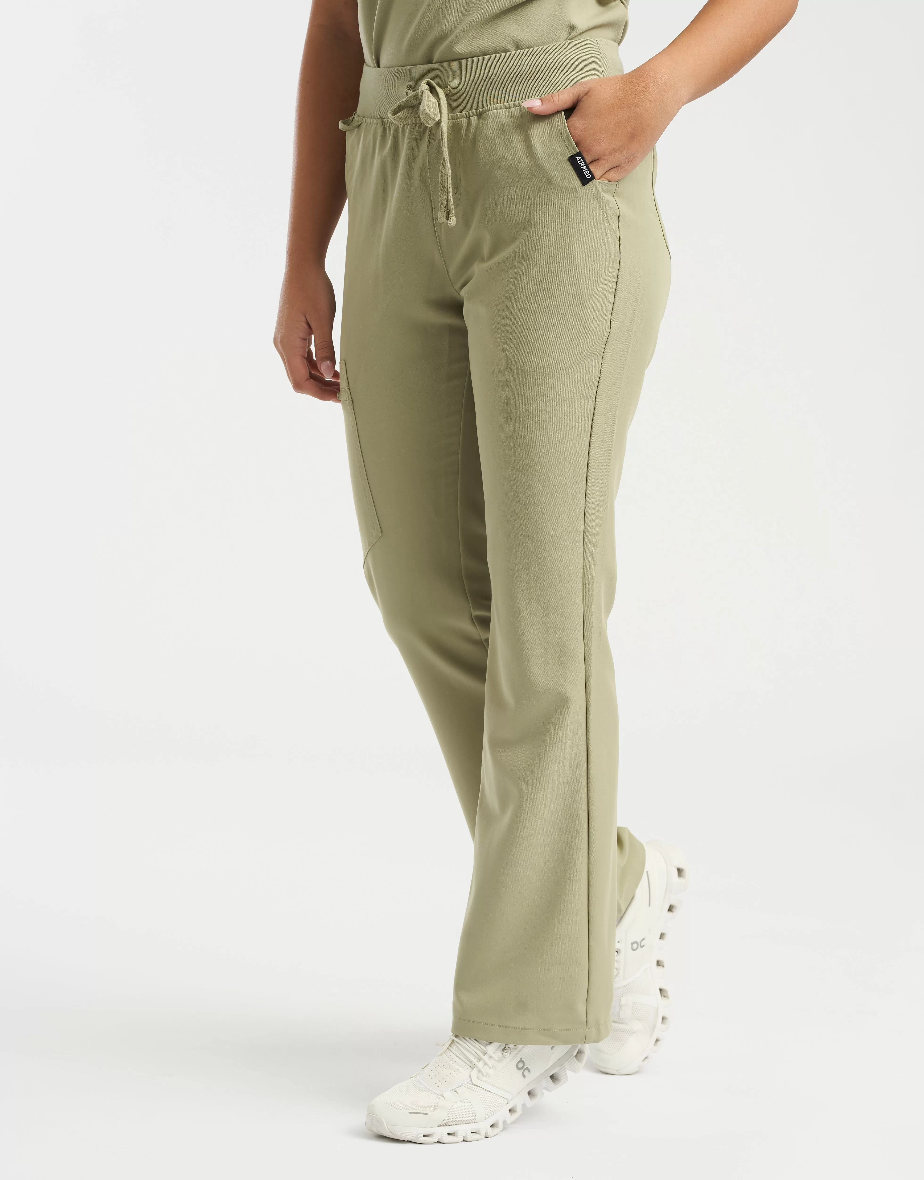 Essential Flare Scrub Pants - Matcha