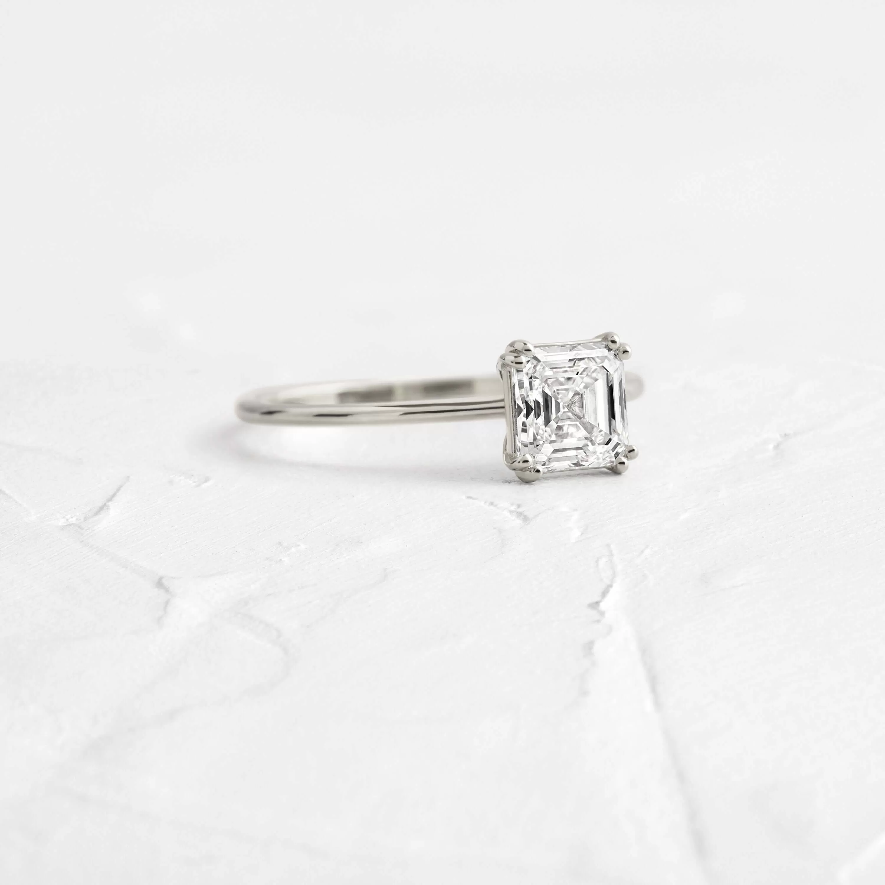 Filament Ring, Asscher Cut