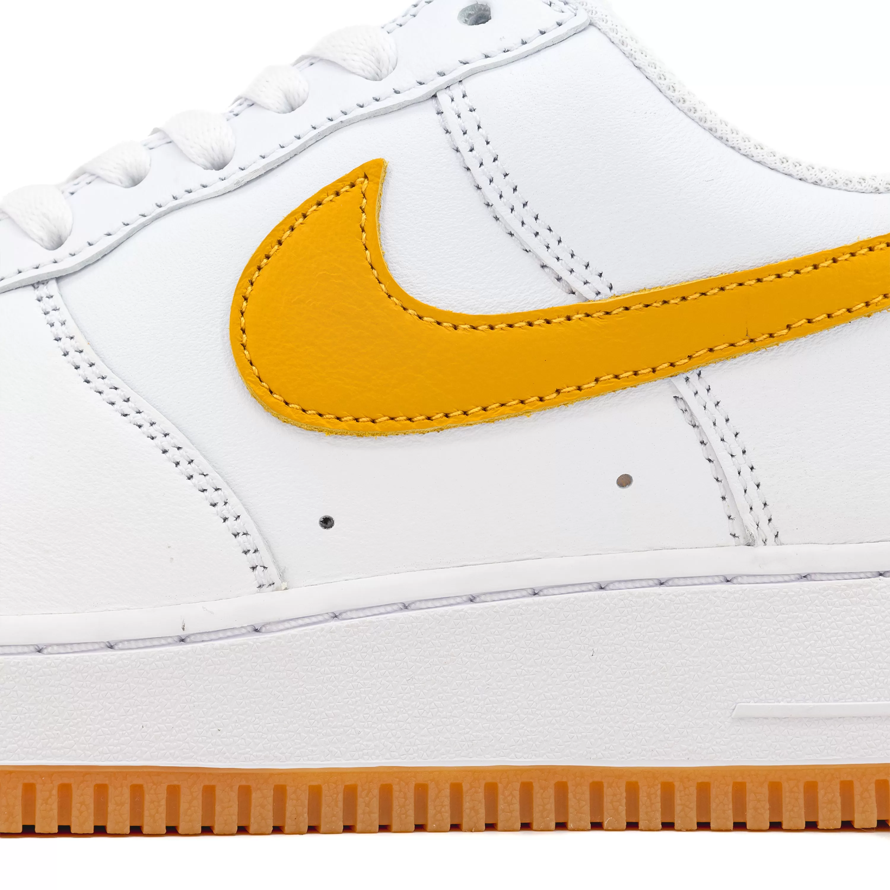 Nike Air Force 1 Low Retro QS Waterproof "University Gold" FD7039-100