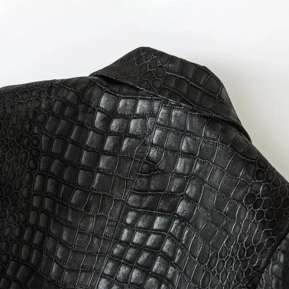 Sleek Crocodile Leather Coat: Slim-Fit Elegance