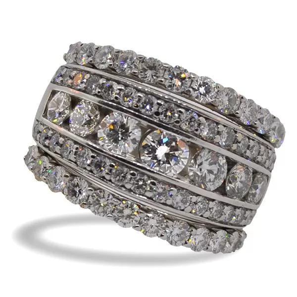 Tri-band Round Brilliant Diamond Ring