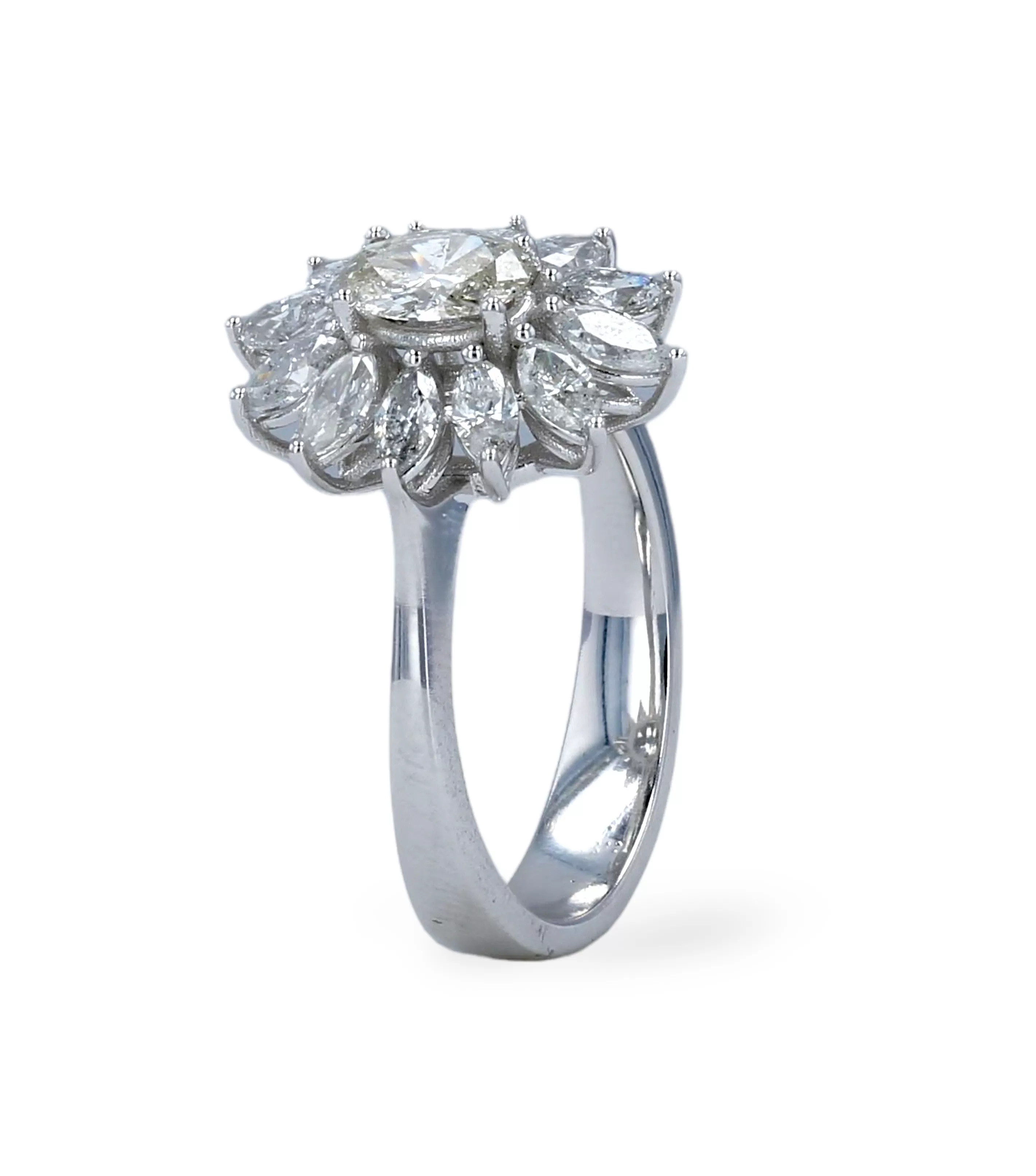 White 14k gold flower 1.58CT diamonds Ring