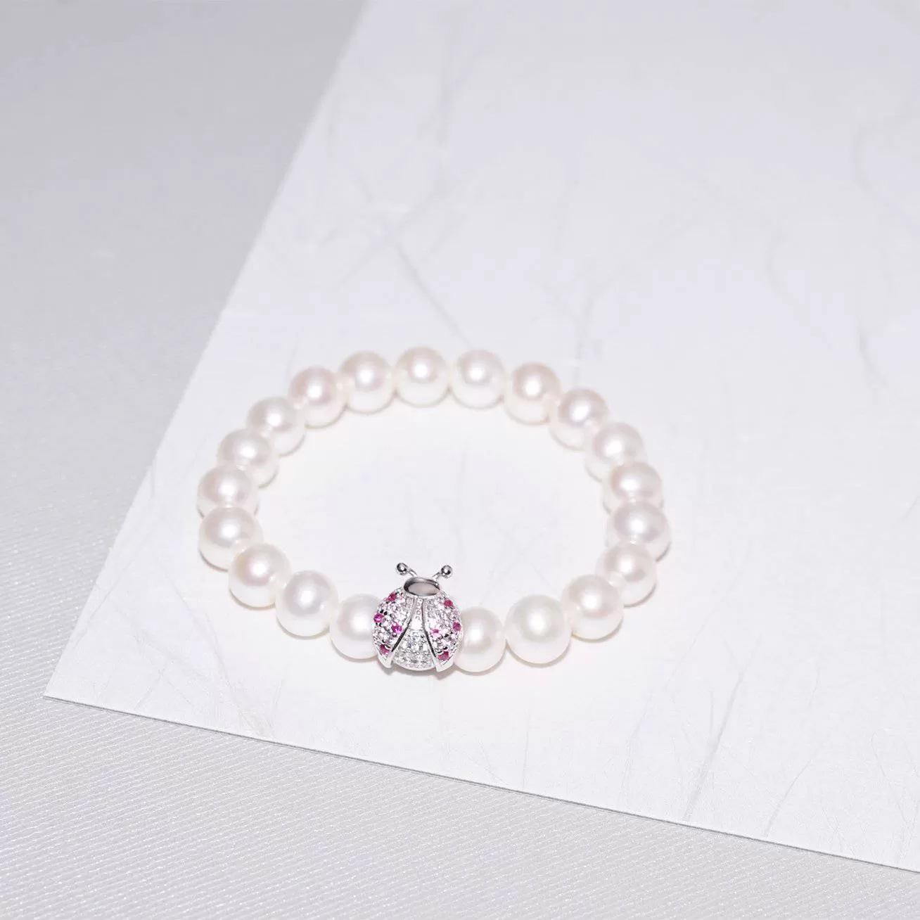 Wonderland Freshwater Pearl Bracelet WB00040